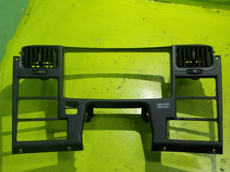 фото №1, Scania r рамка спідометра