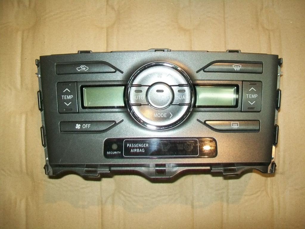 фото №1, Toyota auris 07-12 панель кондиціонера