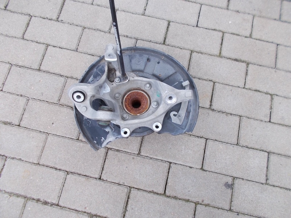 фото №1, Mercedes e w212 поворотный кулак ступица правая задняя