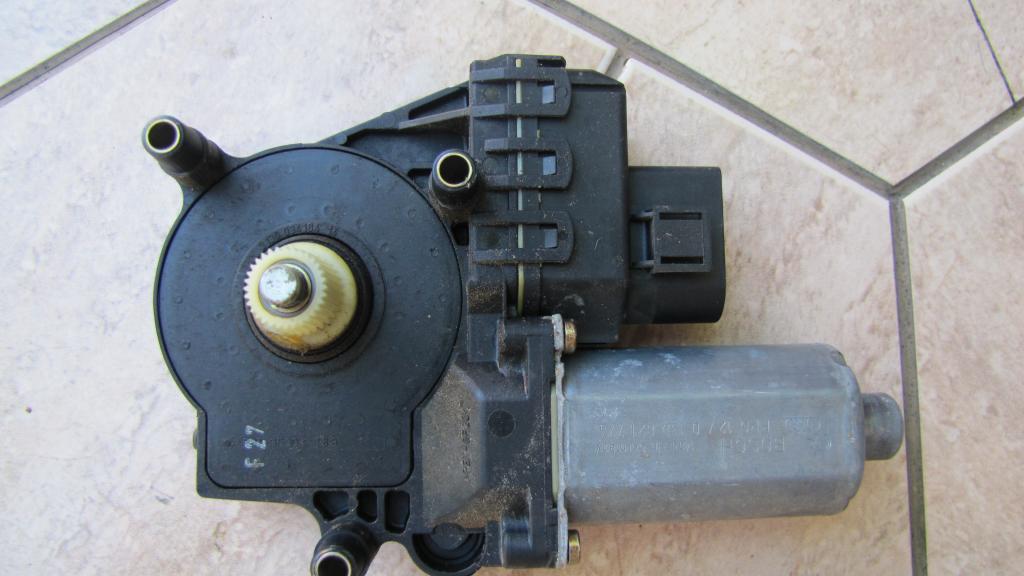 фото №1, Моторчик окон правый перед audi a6 c5