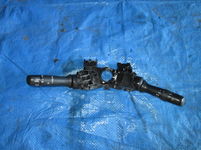 фото №1, Переключатель комбинированный переключатели toyota iq 08-