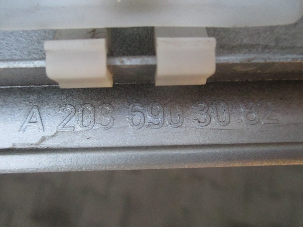 фото №3, Mercedes c-klasa w203 coupe молдинг двері права 2000-2007