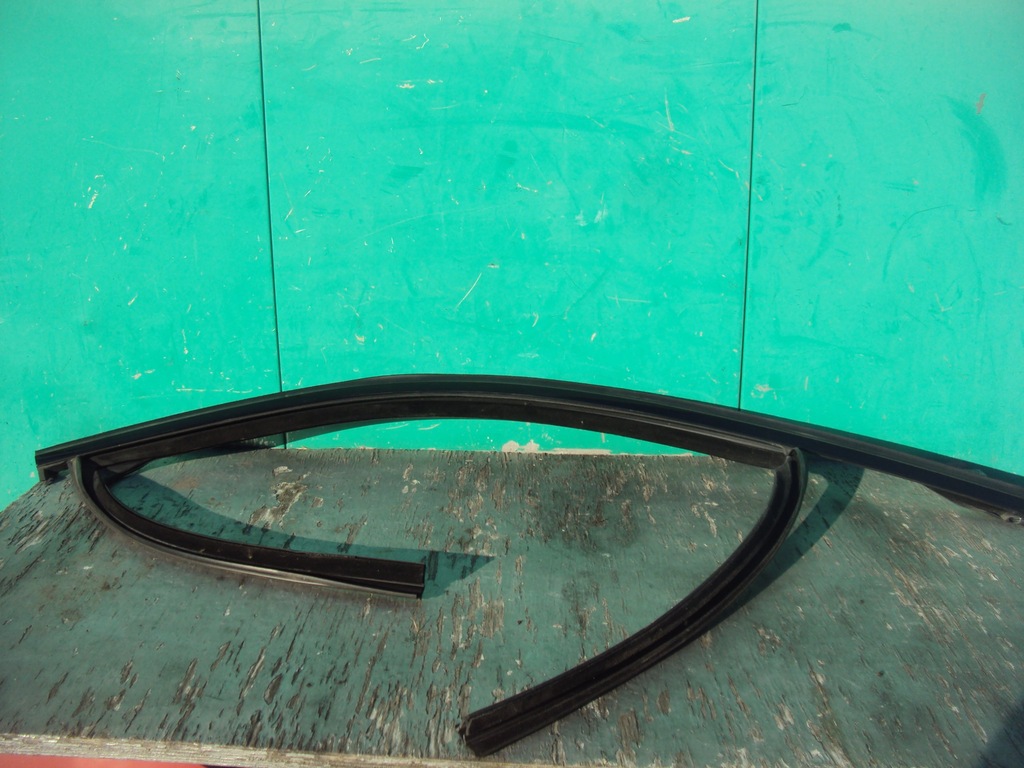 фото №1, Bmw x6 f16 f86 прокладка рамка дверь правая перед