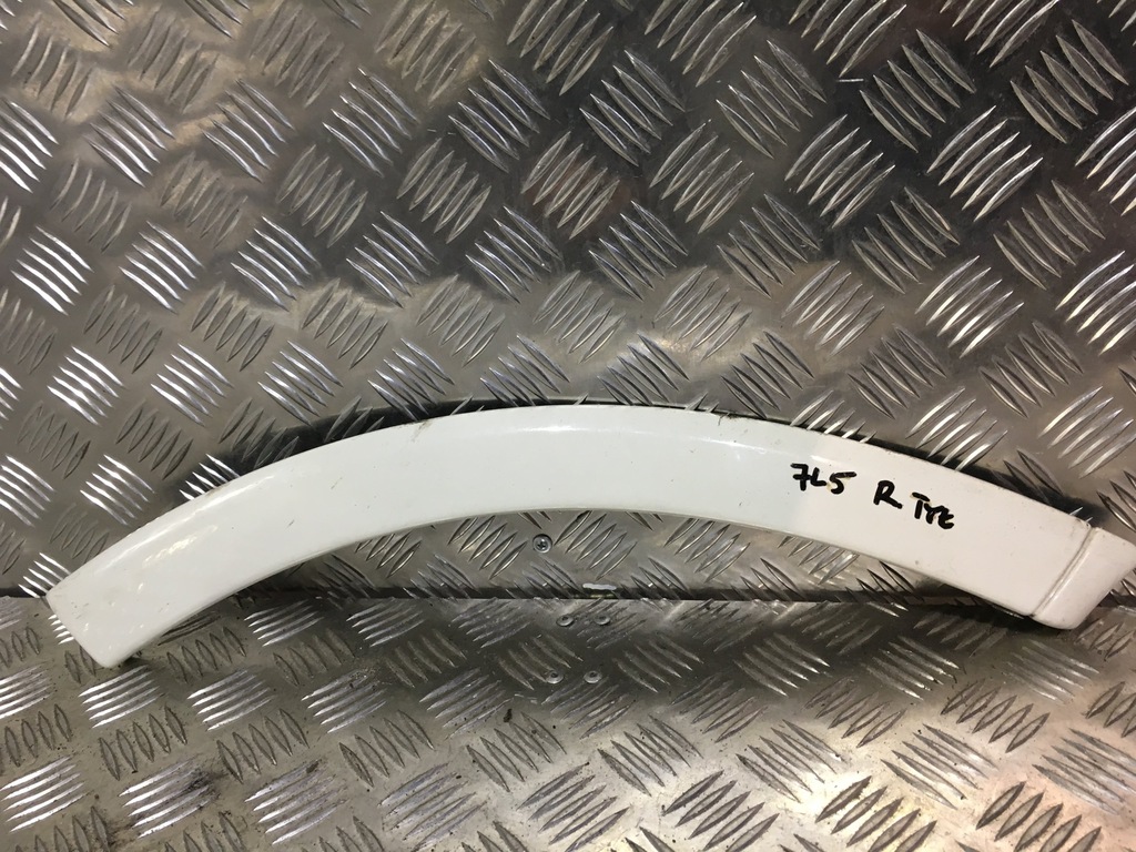 фото №1, Молдинг крыла правая задняя porsche cayenne 7l5