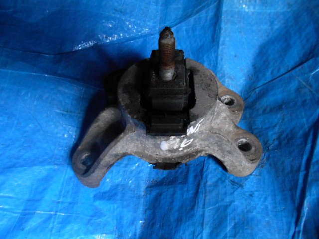 фото №1, Кронштейн подушка двигуна mini cooper r56 1.6 бензин