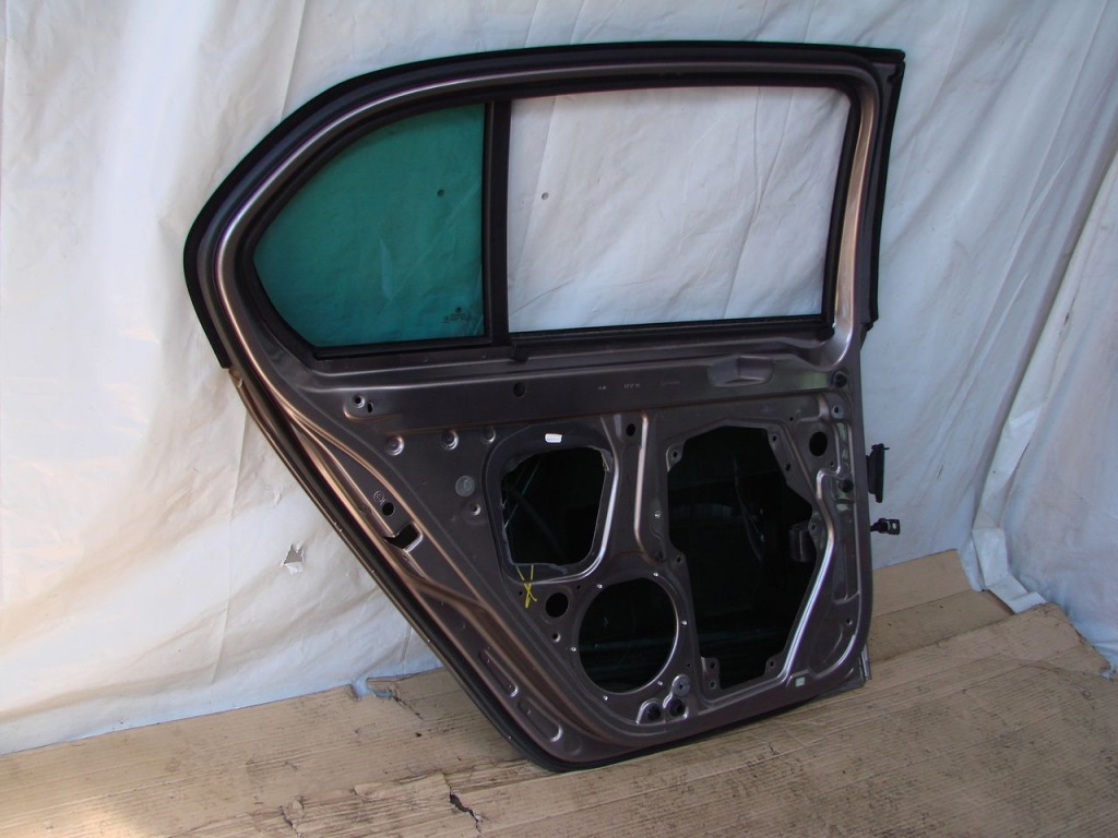 фото №8, Двері задня задні ліва 3x3x skoda superb 2,0 tdi