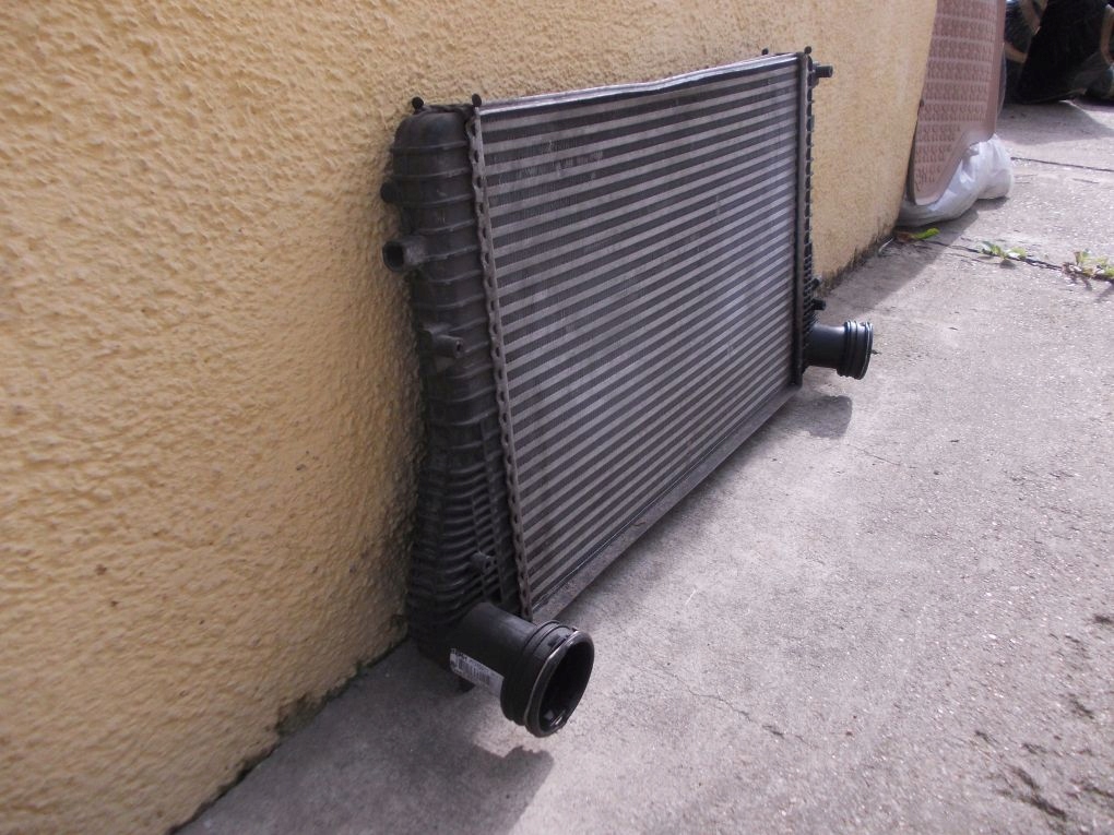 Audi a3 golf 5 touran leon 1k0 інтеркулер Оригінал