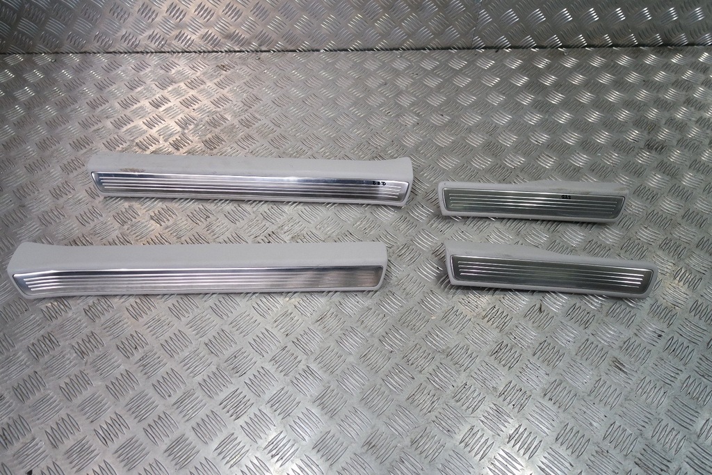 фото №1, Накладки накладки пороговые светлый mercedes s w222