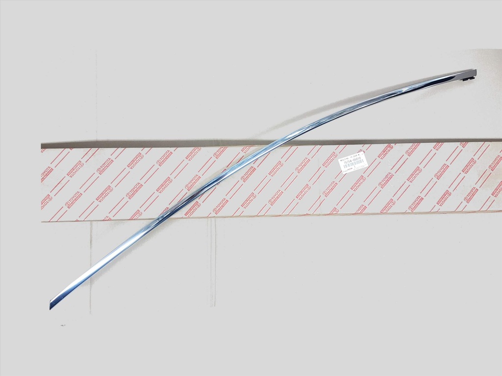 фото №5, Avensis t27 08-18 молдинг хром рамка дверь перед