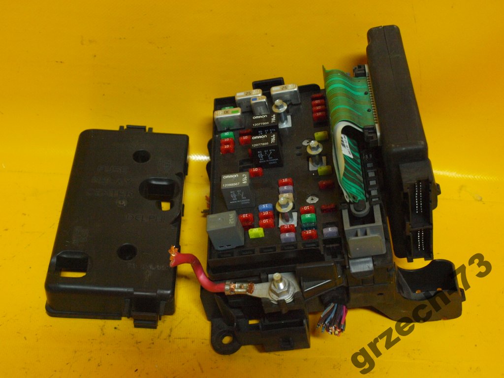 фото №1, Saab 9-7x 4.2 коробка предохранителей