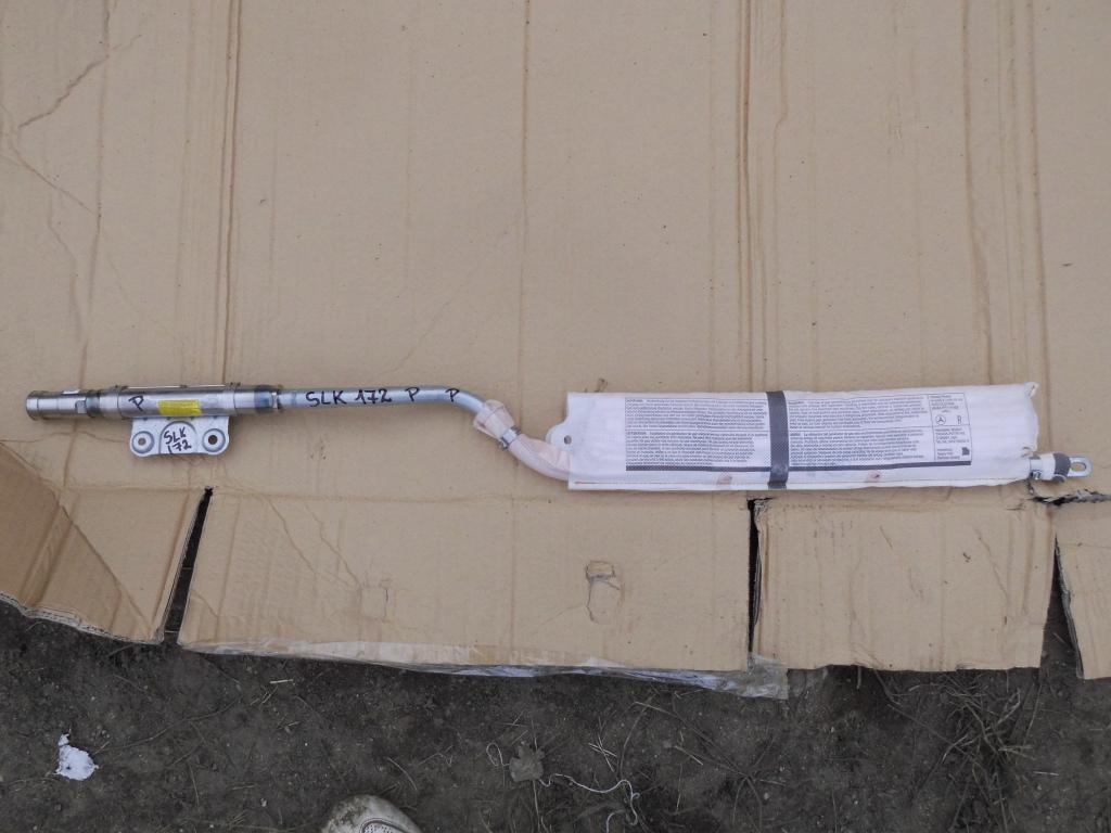 фото №1, Шторка безопасности правая mercedes slk172