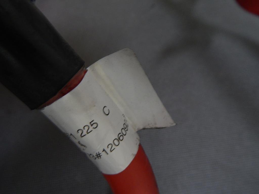 фото №4, Audi a8 d4 шланг аккумулятор 4h0971225c