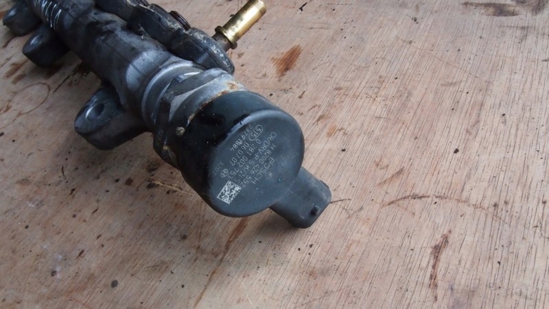 Трубка шланг впрыскная топливная trafic 2.0dci m9r Оригинал