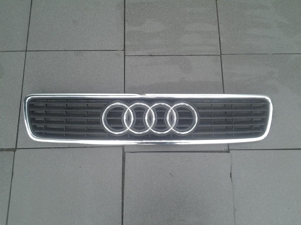 фото №1, Audi a4 b5 решітка радіатора решітка радіатора бампера перед 1994-1998