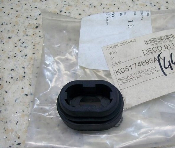 фото №5, Прокладка радиатора dodge grand caravan 05174693aa