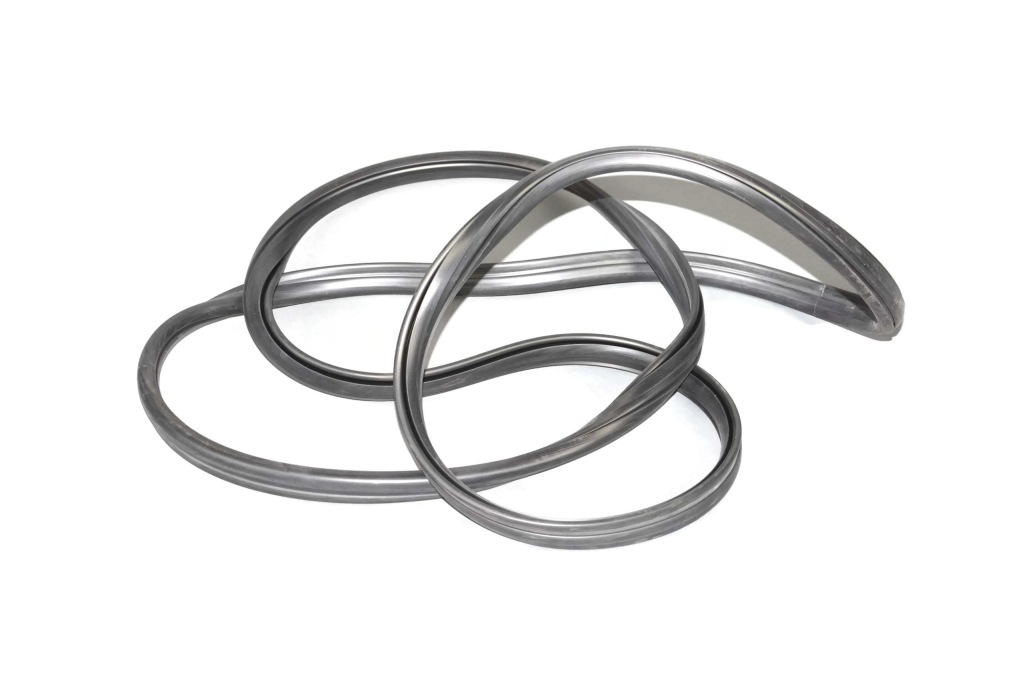 фото №1, Iveco daily 98- прокладка задний стекло кабина