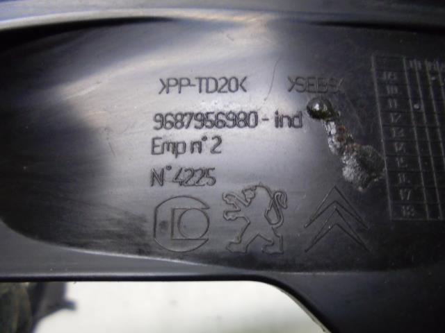 Накладка жабо левая citroen c4 2 в Украине