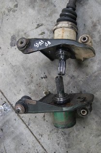 фото №1, Opel frontera b чашка кронштейн полуось