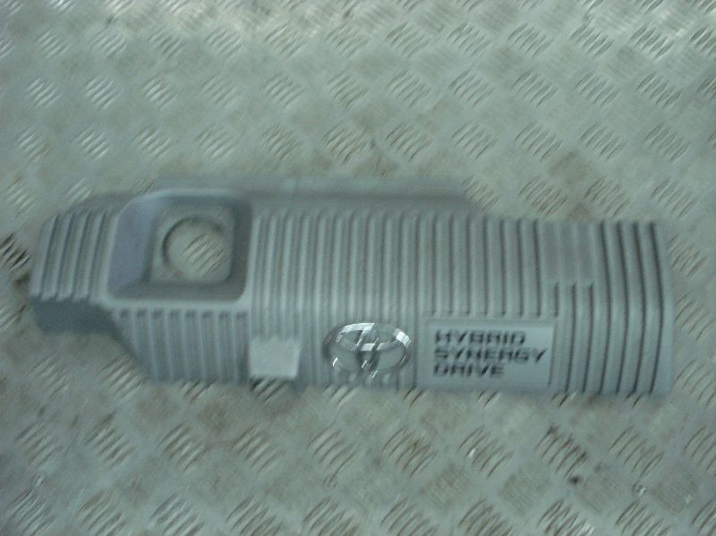 фото №1, Toyota prius 1.8 гибрид 2010 крышка двигателя