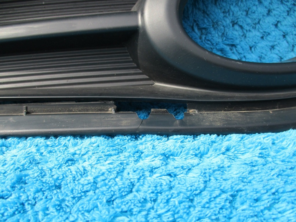 Honda hrv 2015- решётка решётка радиатора противотуманной фары правая Цена