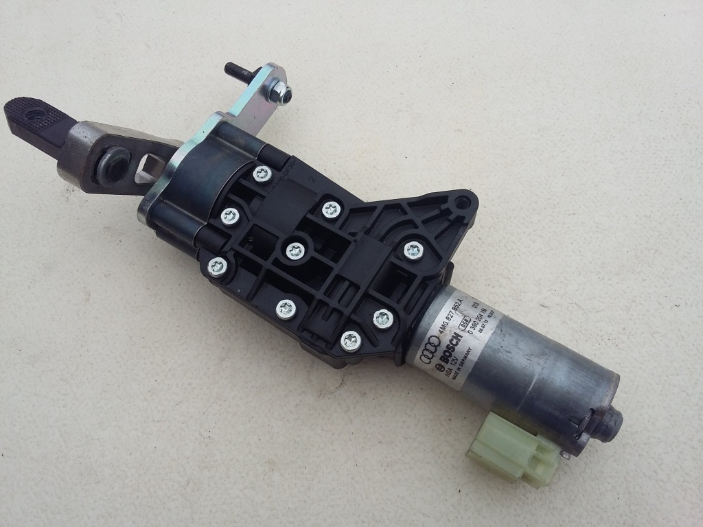 фото №1, Audi q7 привод крышки 4m0827852a