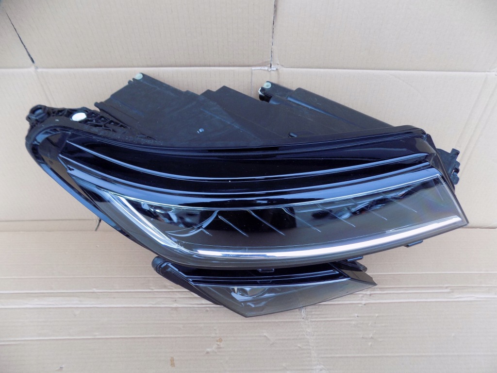 фото №3, Skoda kodiaq full led лампа перед права