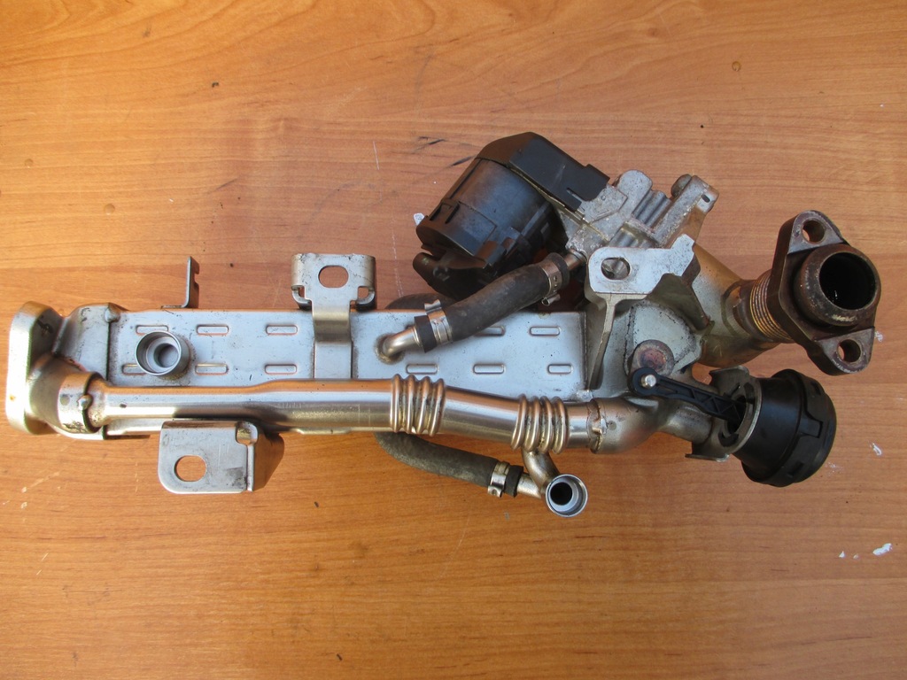 фото №9, Bmw x3 f10 3.0 tdi радіатор вихлопних газів egr 7823210 05 06 07 герметична перевірити.