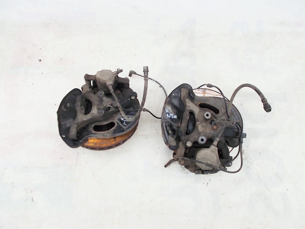 фото №1, Mercedes c w203 поворотний кулак ступиця права перед