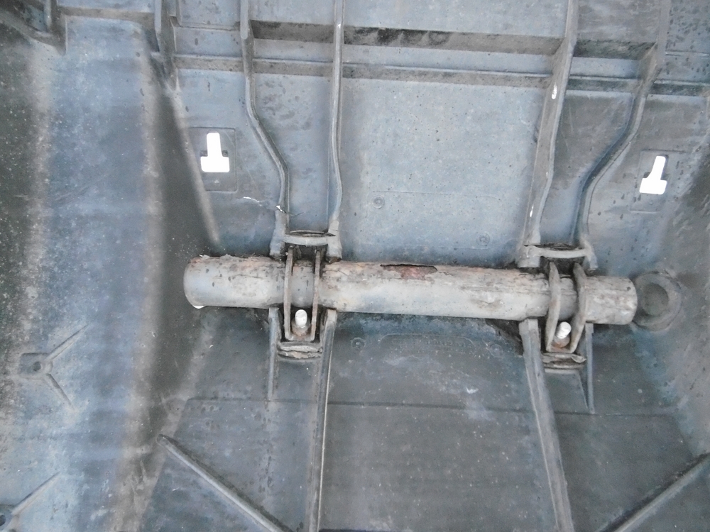 фото №8, Подкрылок кронштейн правый задняя magnum e-tech