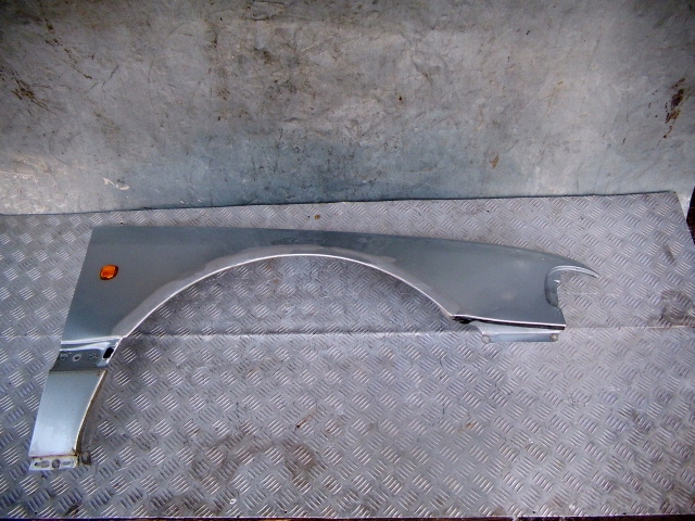 фото №1, Audi a8 d2 крыло передний правый перед ly7w