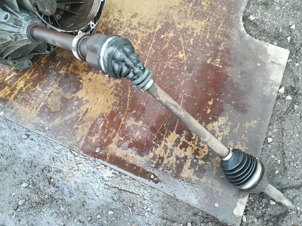 Купити Привідний вал права довга transit 2.2 tdci 06-13 шрус