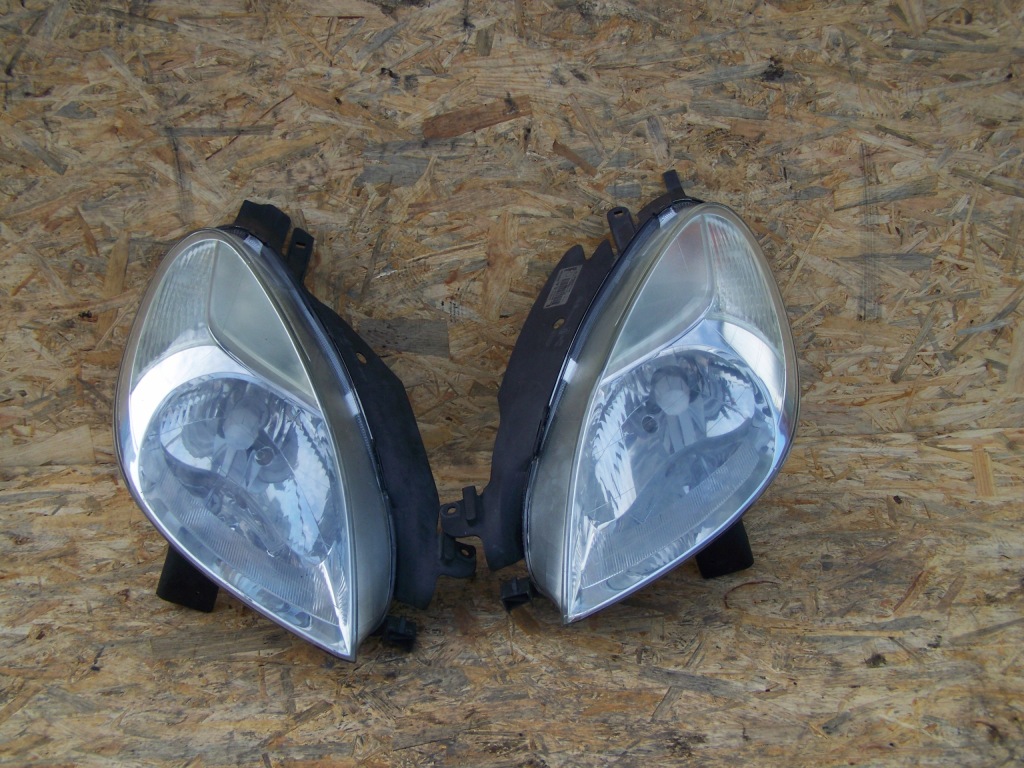 фото №1, Лампа лампы перед citroen xsara picasso i lift valeo