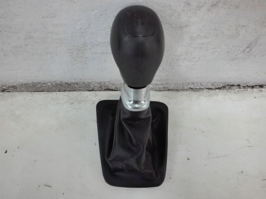 фото №1, Hyundai ix20 чехол ручка переключения передач