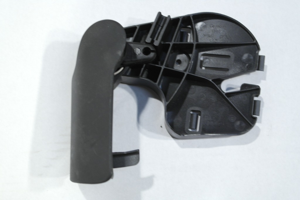 фото №1, Audi a3 8v fl важіль відкривання капот 8t1823633