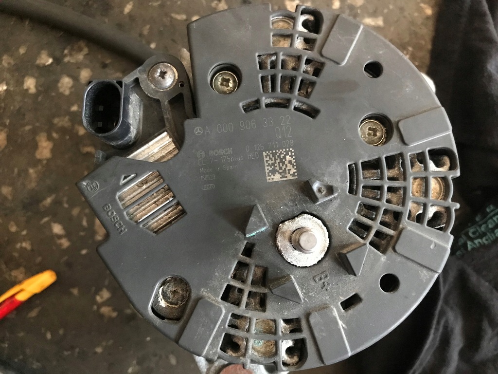 фото №4, Mercedes a klasa w176 1,8 2,0 2,2 cdi генератор