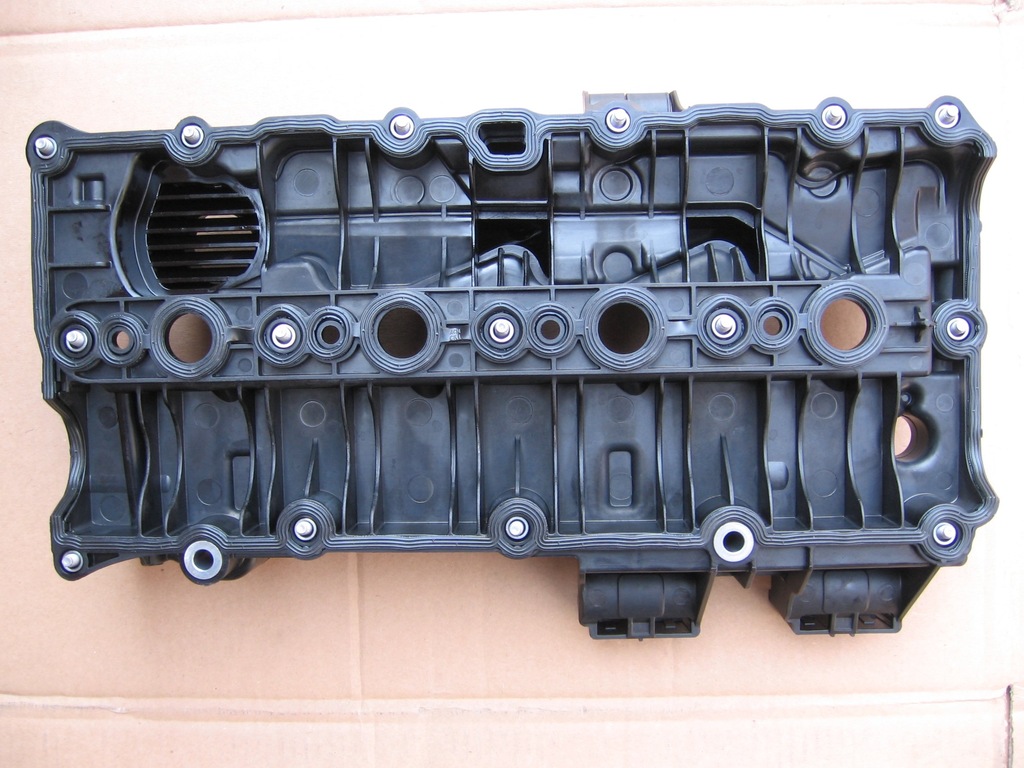 фото №12, Кришка клапанів volvo 2.0 d4 v90 ii v70 iii v60 ii оригінальний номер 32213460