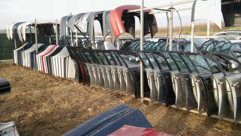 фото №7, Toyota avensis t22 двері праве правий задня задні