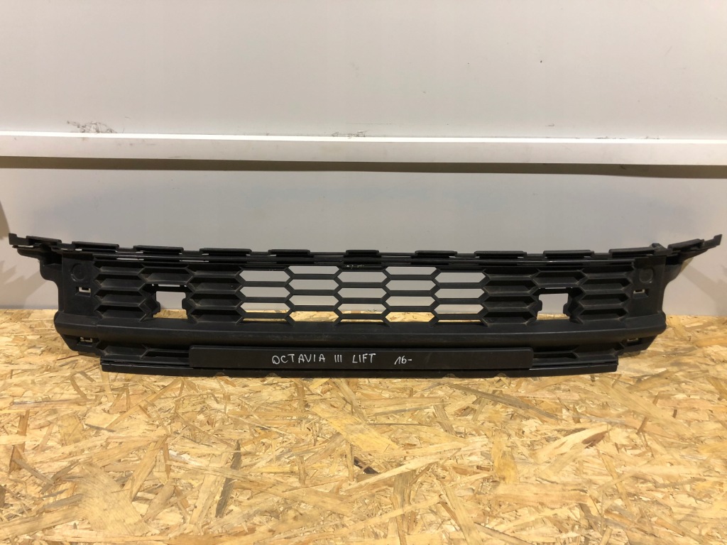 Купить Решётка бампера skoda kodiaq 565853677