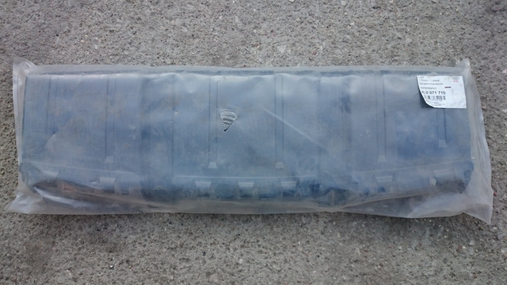 фото №1, Audi q7 воздуховод воздуха спойлера nowa оригинальный номер