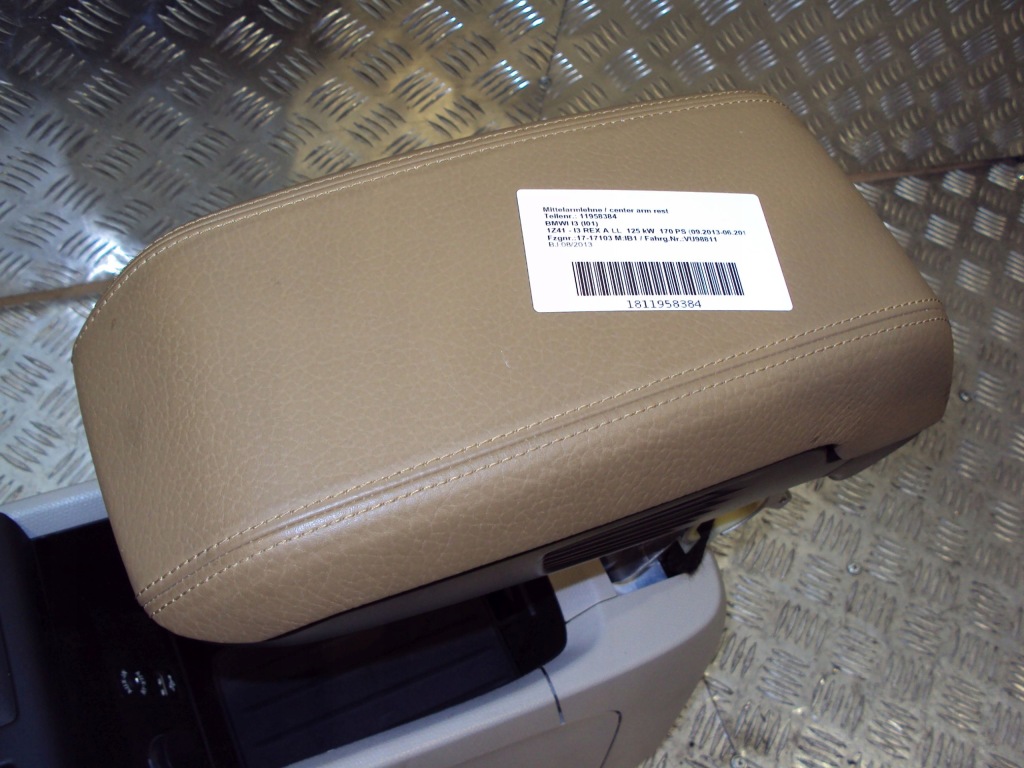 Bmw i3 туннель средний подлокотник кожа разные Недорого