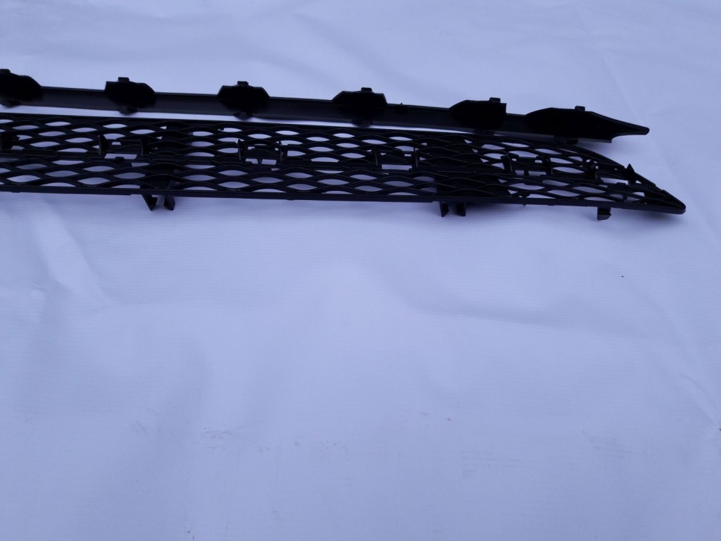 Решётка радиатора бампера mercedes e w211 02-06 środ + молдинг Киев