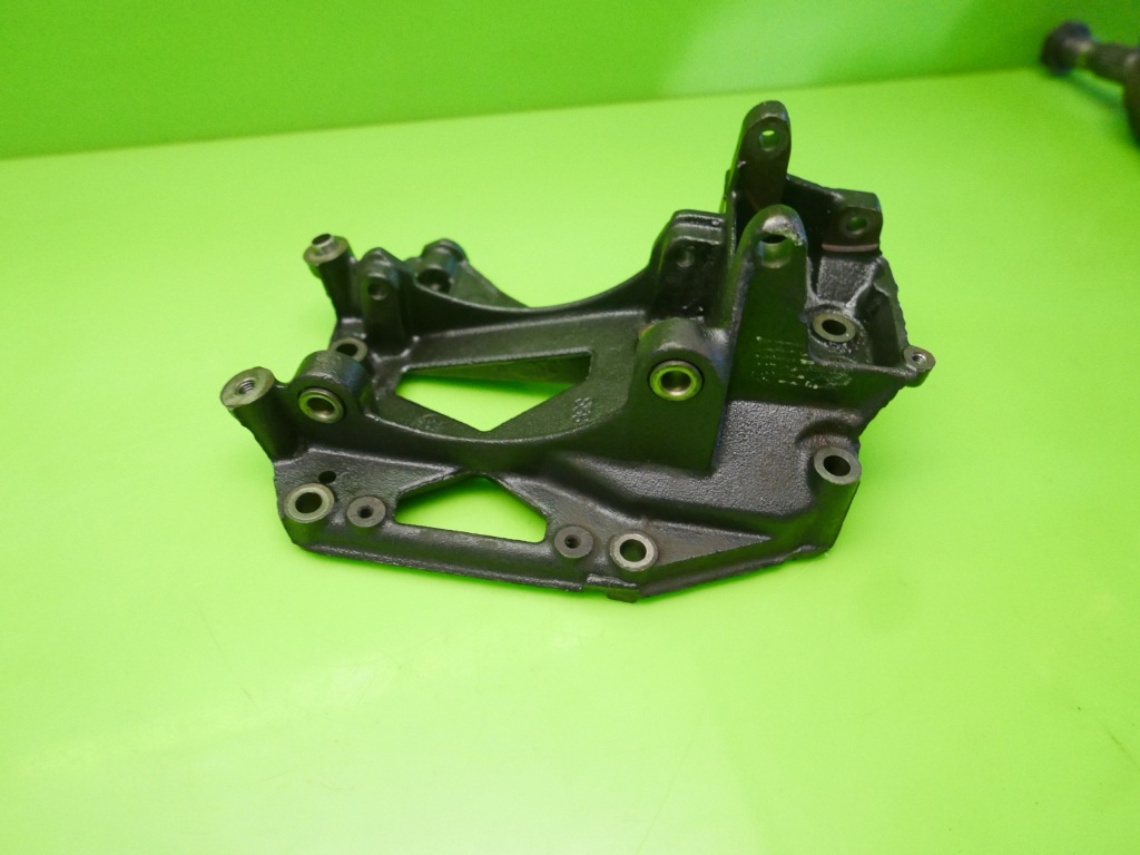 Кронштейн основание генератора citroen c5 1 2.0 16v 01- Цена