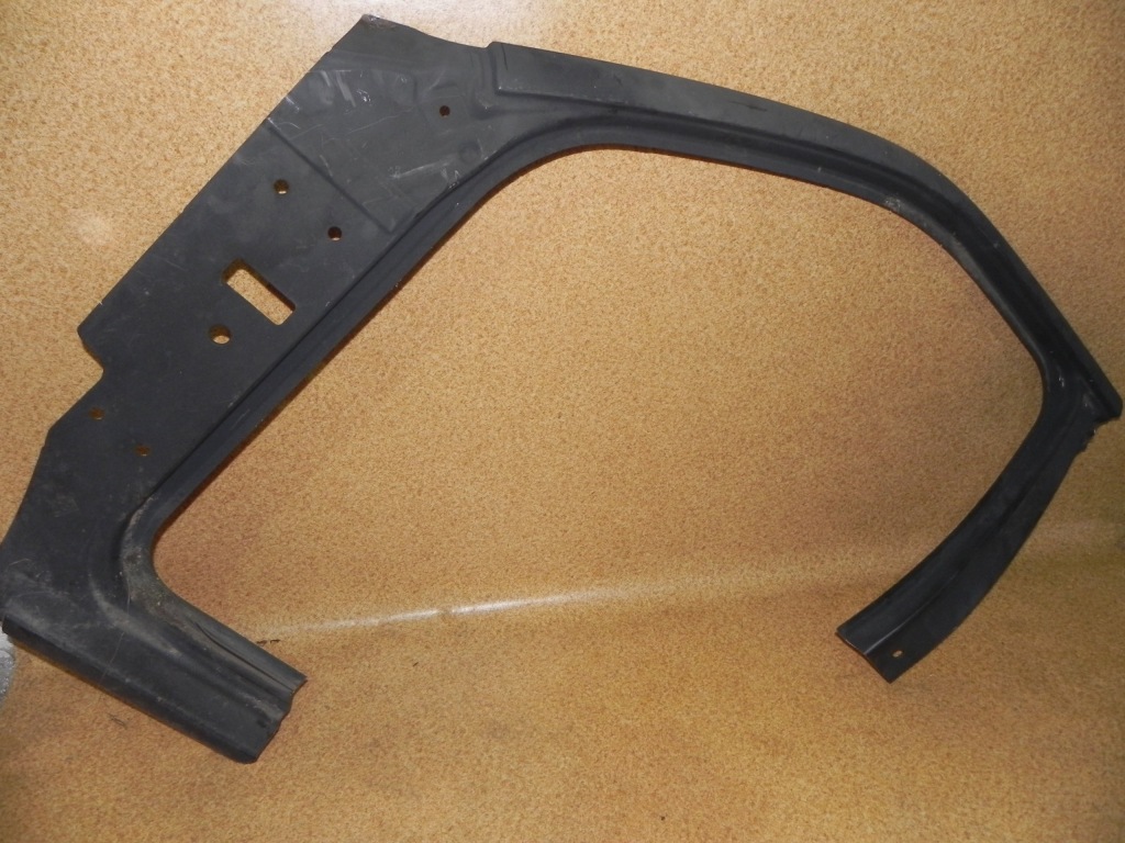 Купити Dodge ram стійку  поріг ліва ліва