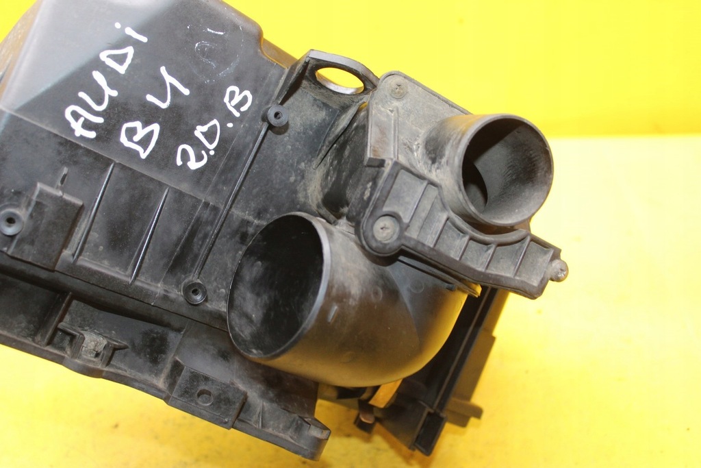фото №6, Корпус фильтра воздуха audi b4 2.0b 048133837b