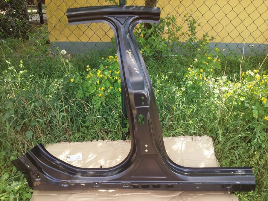 фото №1, Jaguar xfr xf lift поріг правий блок двигуна обшивка