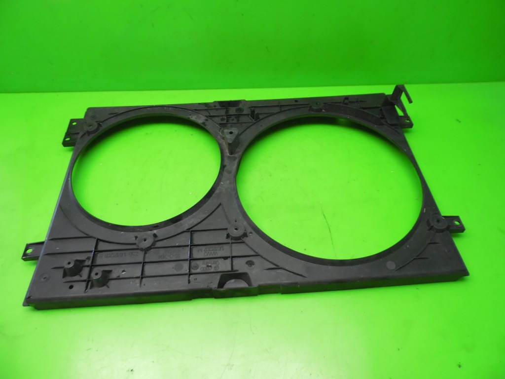 фото №7, Корпус вентиляторів 1j0121207m vw golf iv 4 1.4