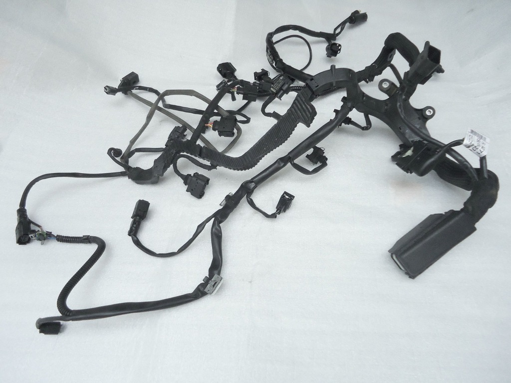 фото №1, Mercedes w204 1,6 электропроводка двигателя