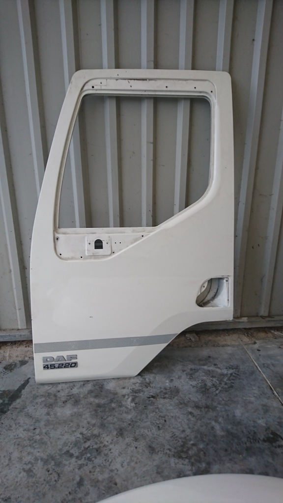 Купити Двері ліва daf lf renault midlum білий oryg