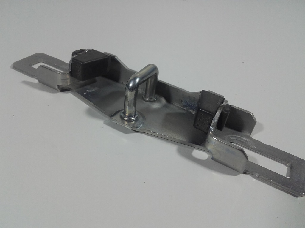 фото №9, Volvo v40 16r засов замка крышки задняя