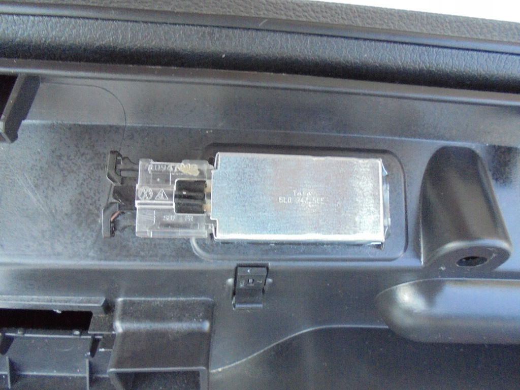 фото №6, Vw tiguan lift бардачок полиця пасажира 5m1857097 1k0829731